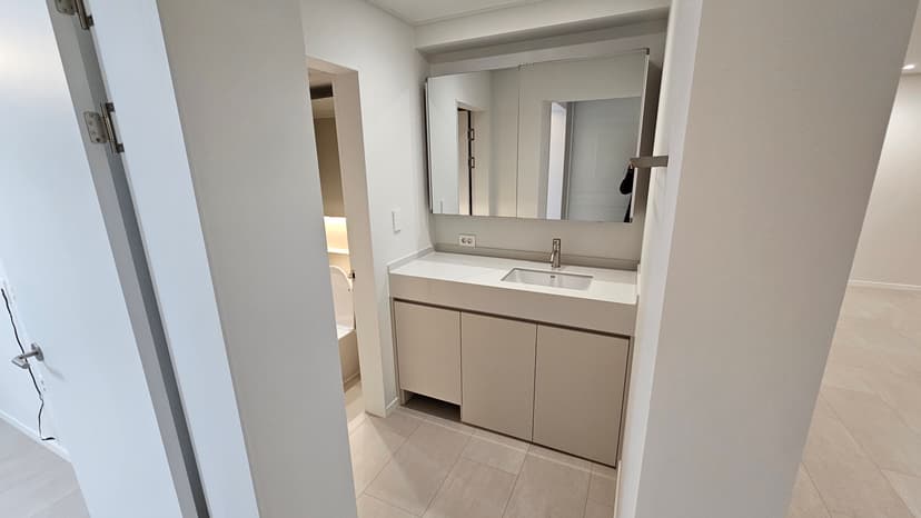 화장실 자동 조명